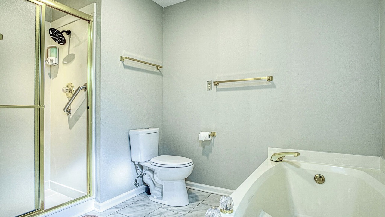 Photo of Bathroom in Hot Springs Village