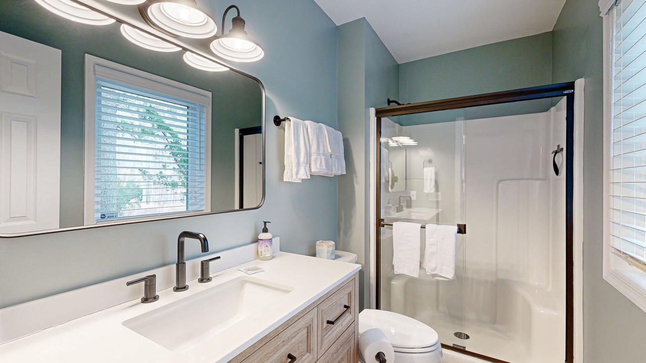 Photo of Bathroom in Sandpiper Pines