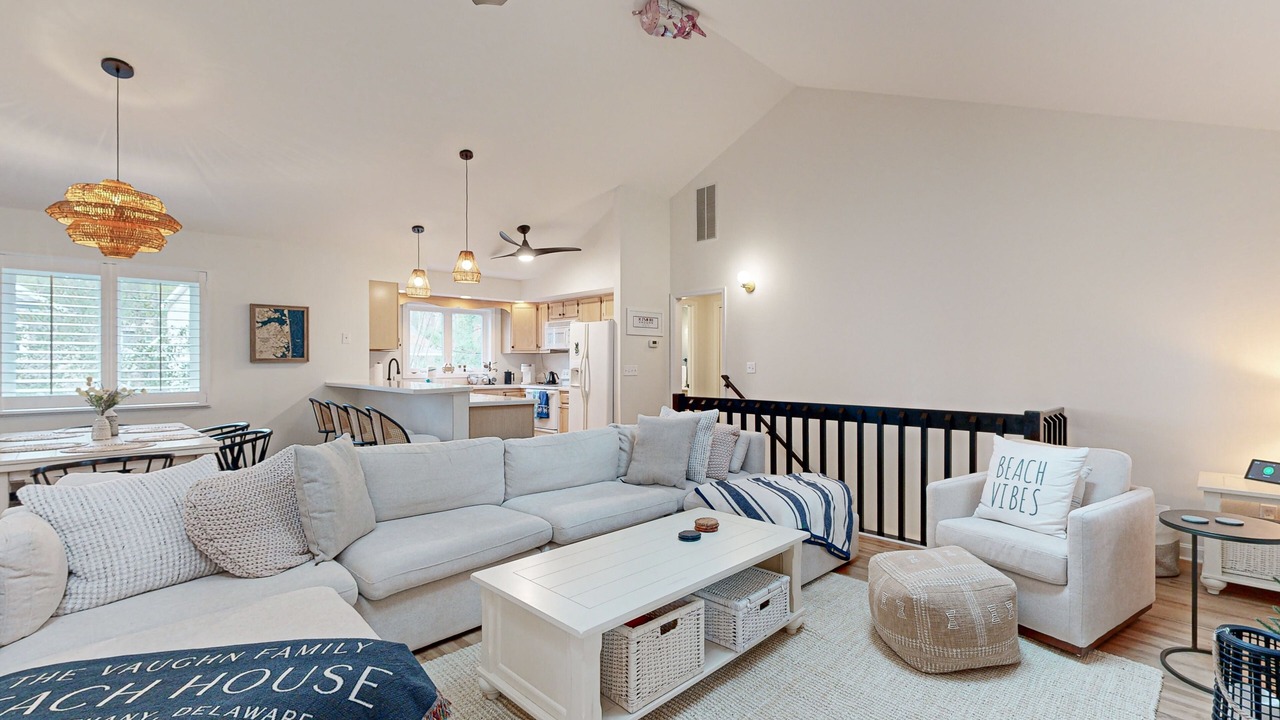 Photo of Livingroom in Sandpiper Pines