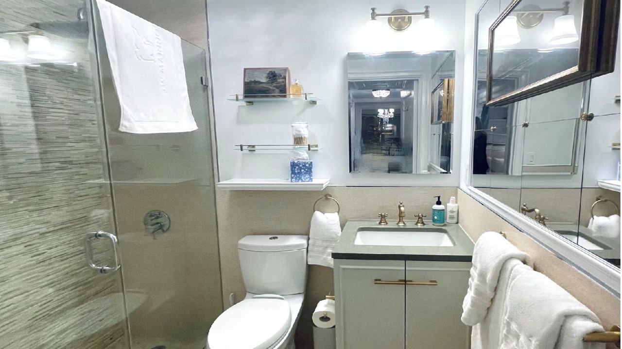 Photo of Bathroom in Central Park South