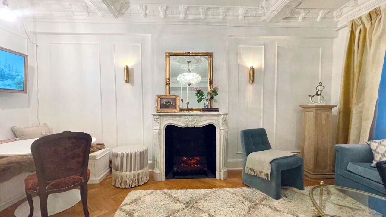 Photo of Livingroom in Central Park South