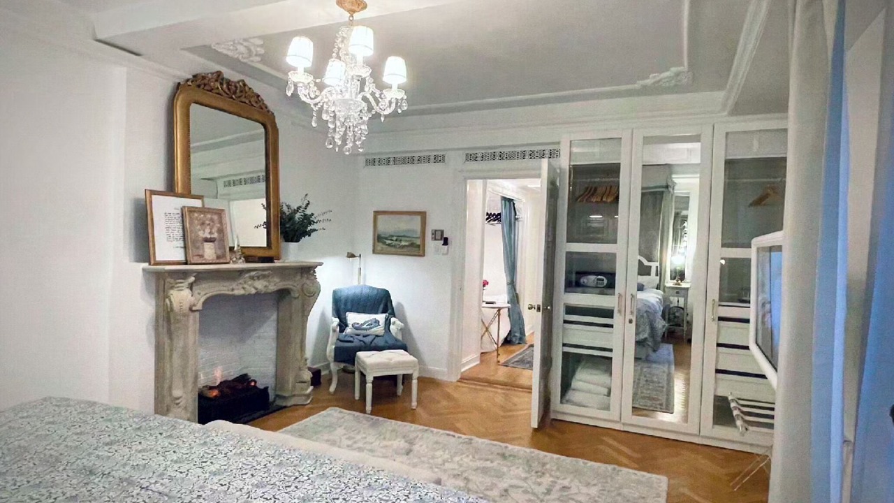 Photo of Bedroom in Central Park South
