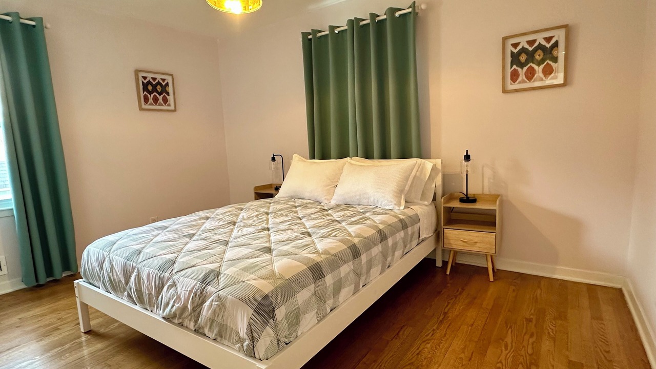 Photo of Bedroom in Overland Park