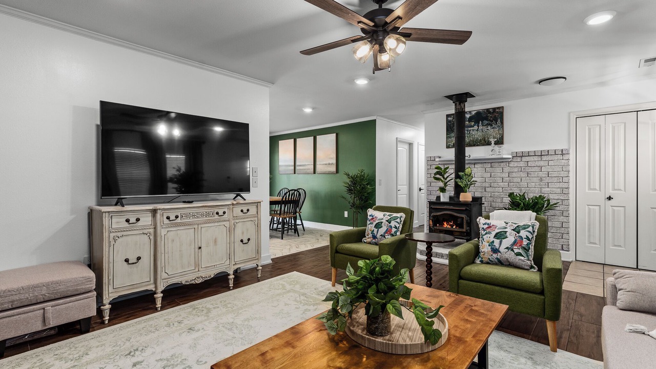 Photo of Livingroom in Springdale