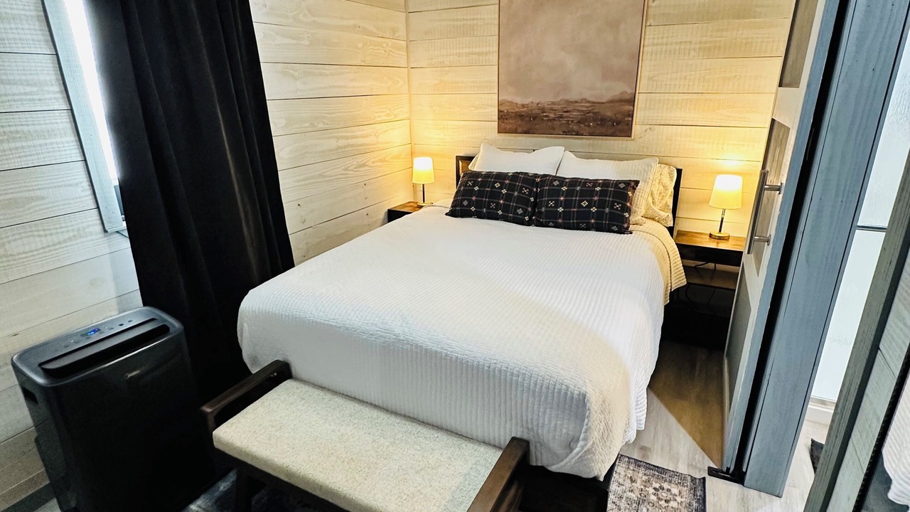 Photo of Bedroom in Springtown