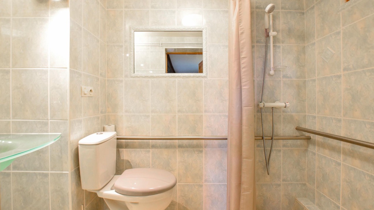 Photo of Bathroom in Le Mesnil-Mauger