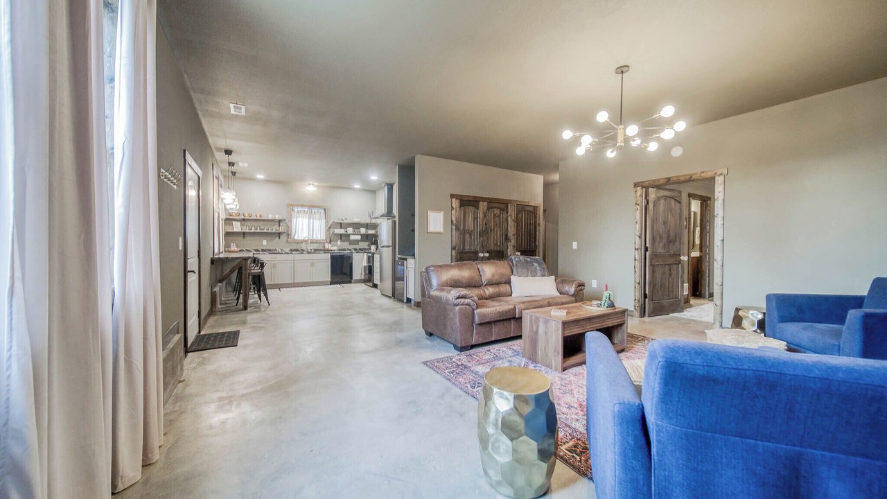 Photo of Livingroom in St. James