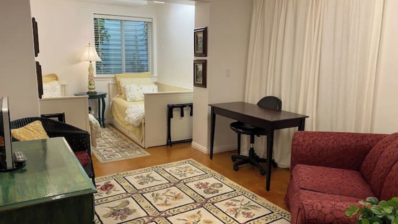 Photo of Bedroom in Upper Avenues