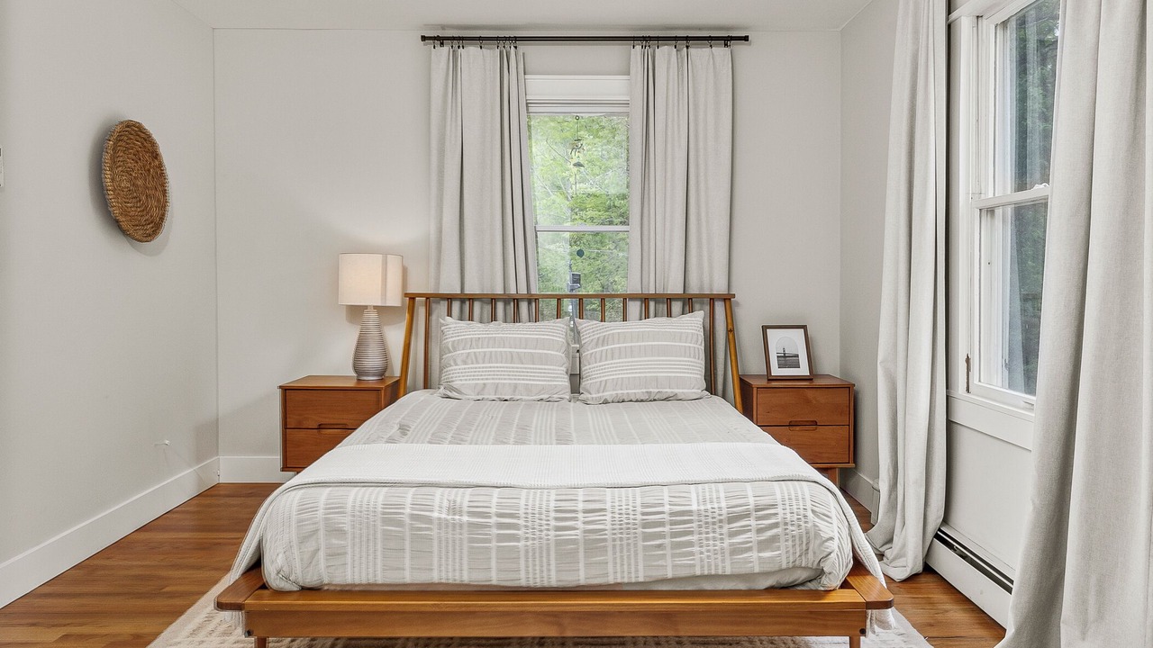 Photo of Bedroom in Freehold