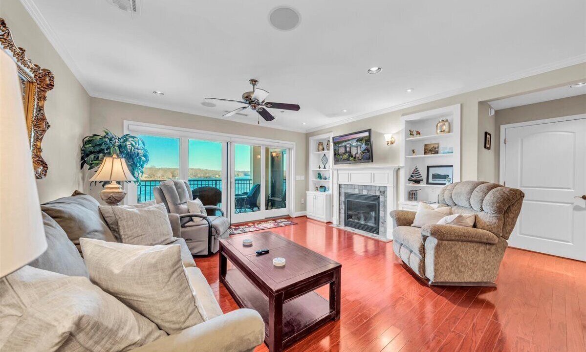 Photo of Livingroom in Westlake Corner