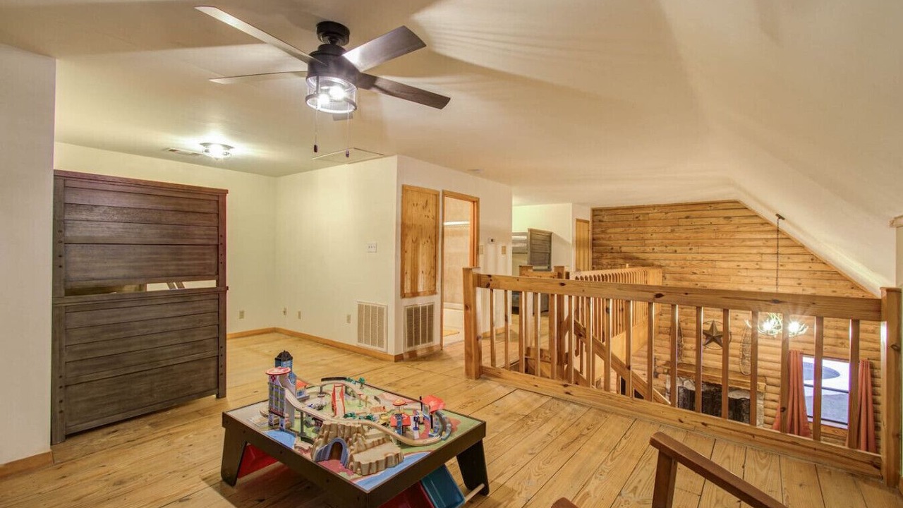 Photo of Bedroom in Waller