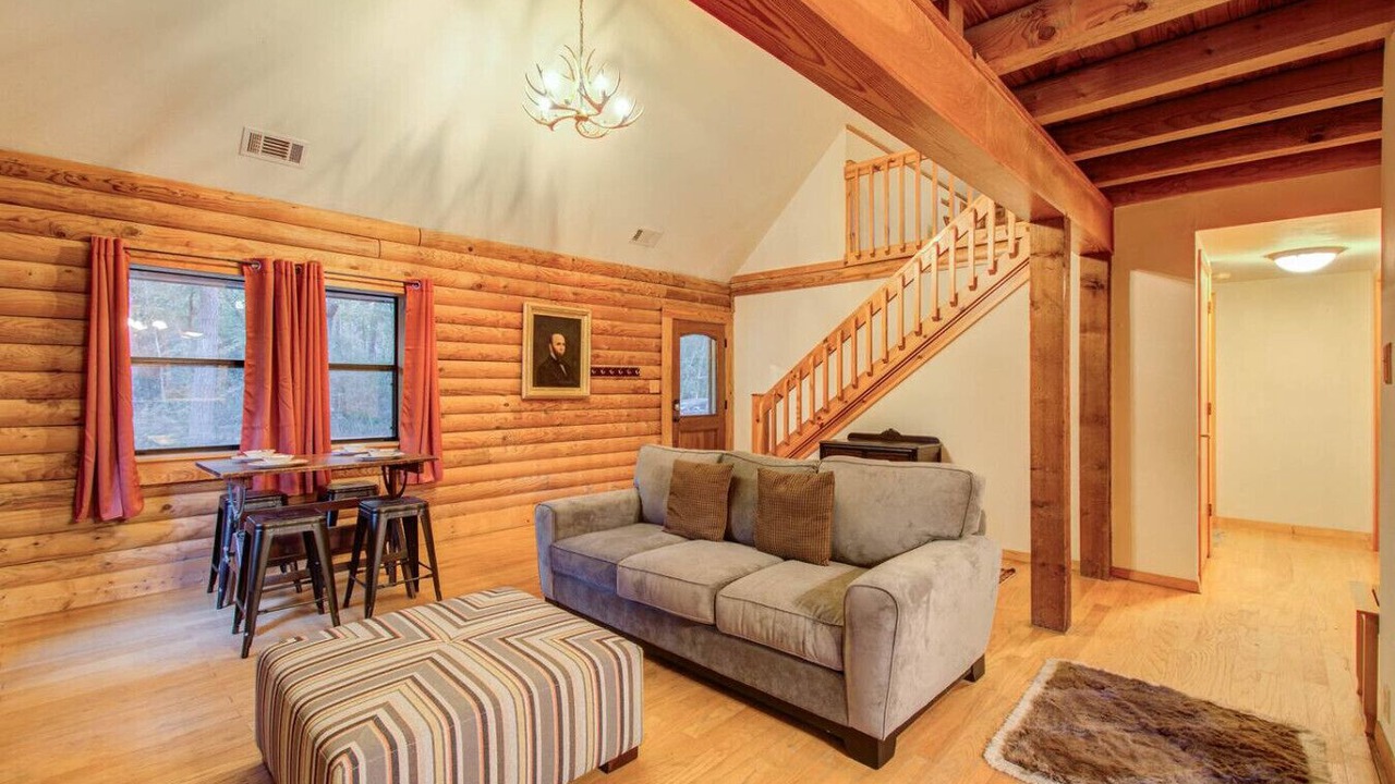 Photo of Livingroom in Waller