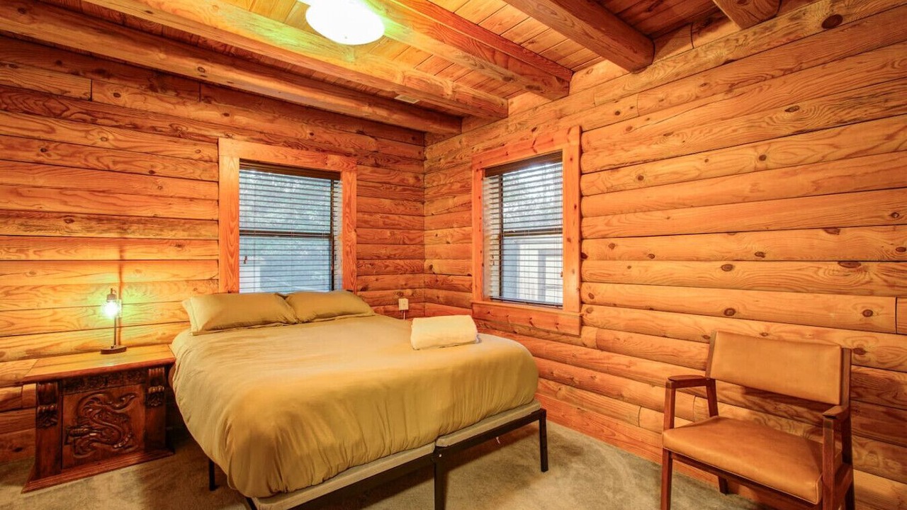 Photo of Bedroom in Waller