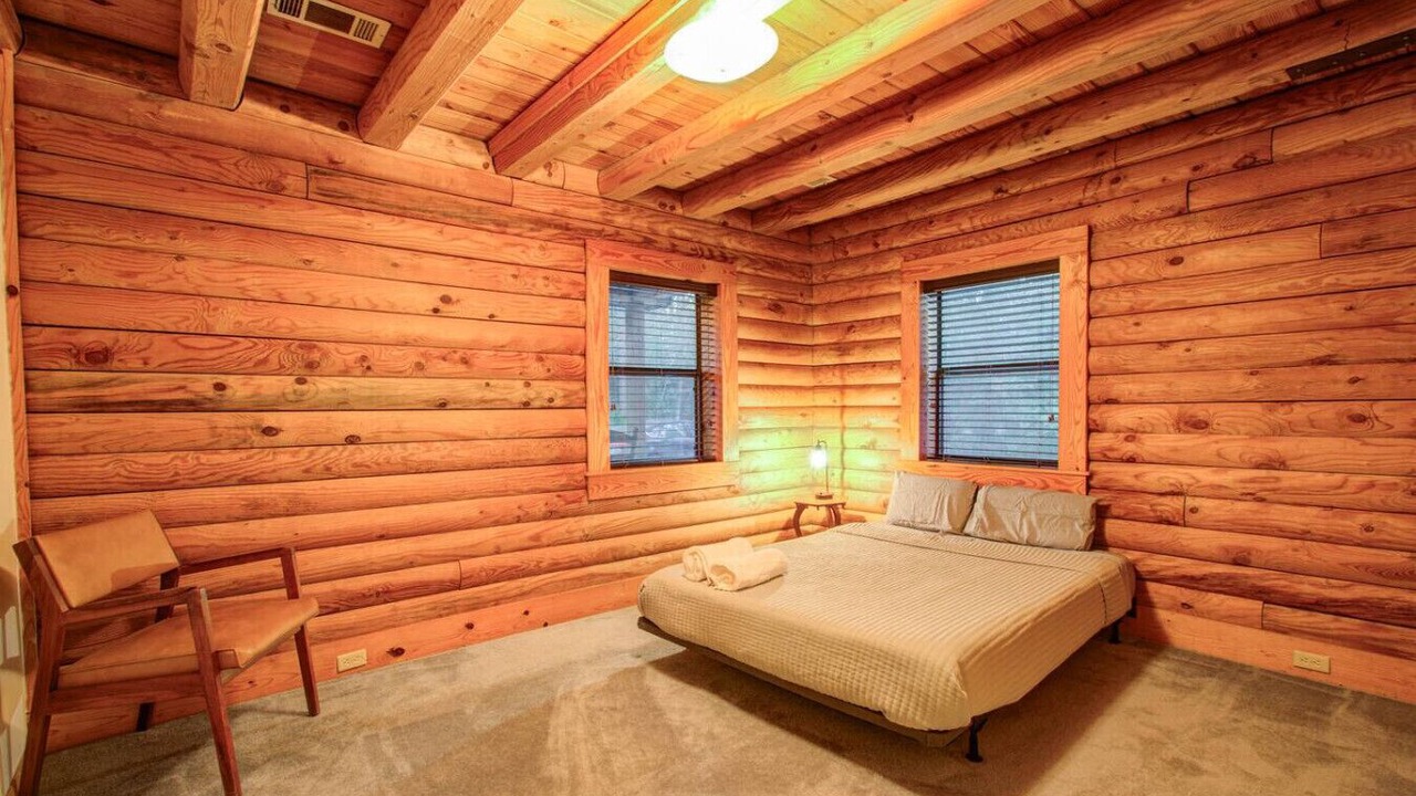 Photo of Bedroom in Waller