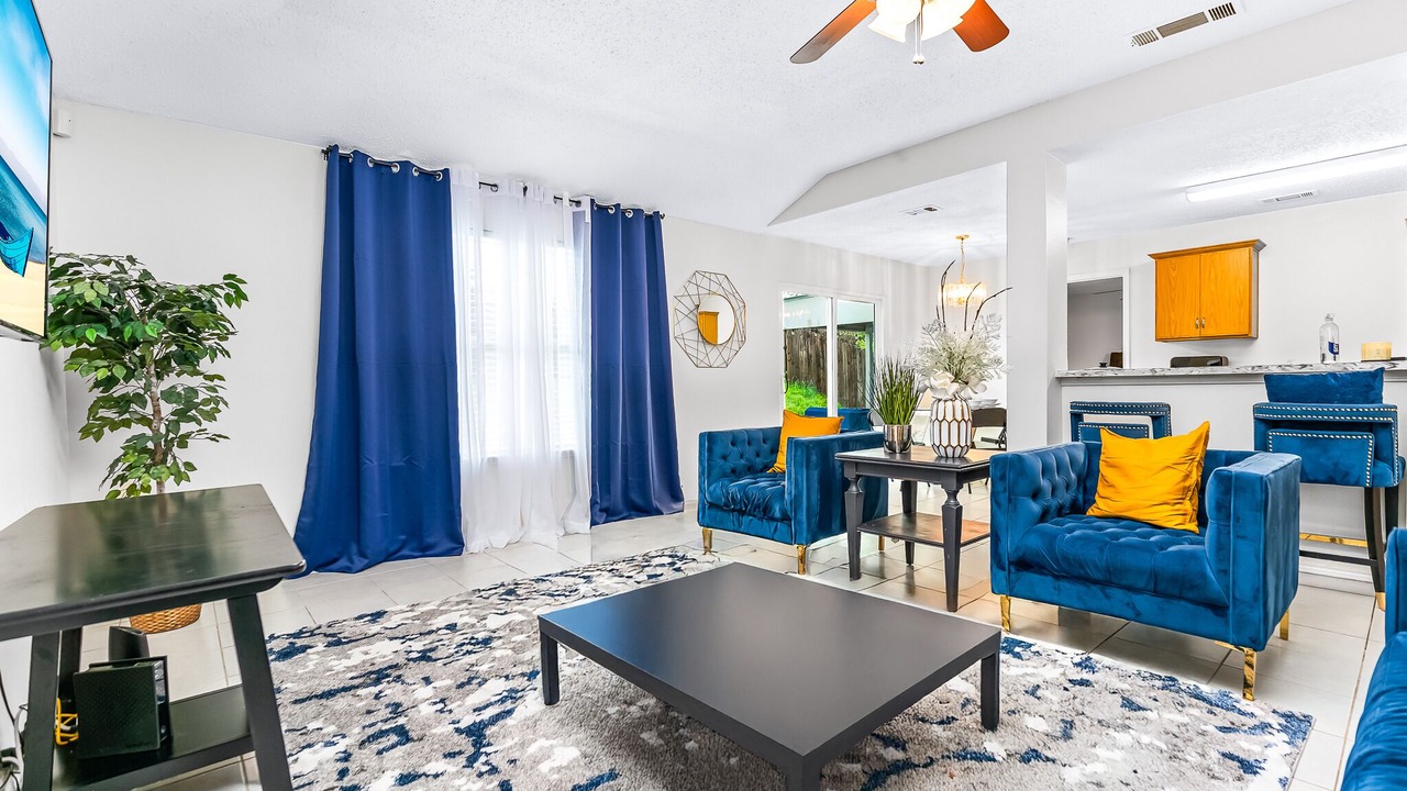 Photo of Livingroom in Buckner Terrace - Everglade Park