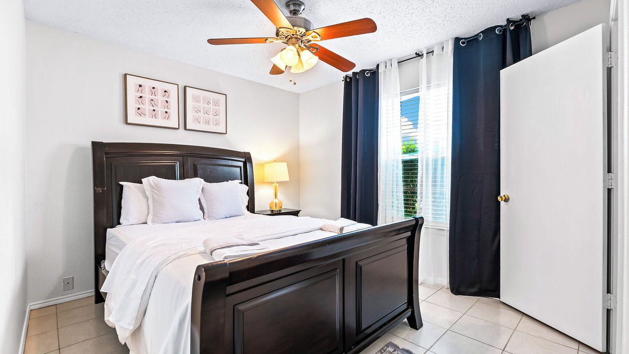 Photo of Bedroom in Buckner Terrace - Everglade Park
