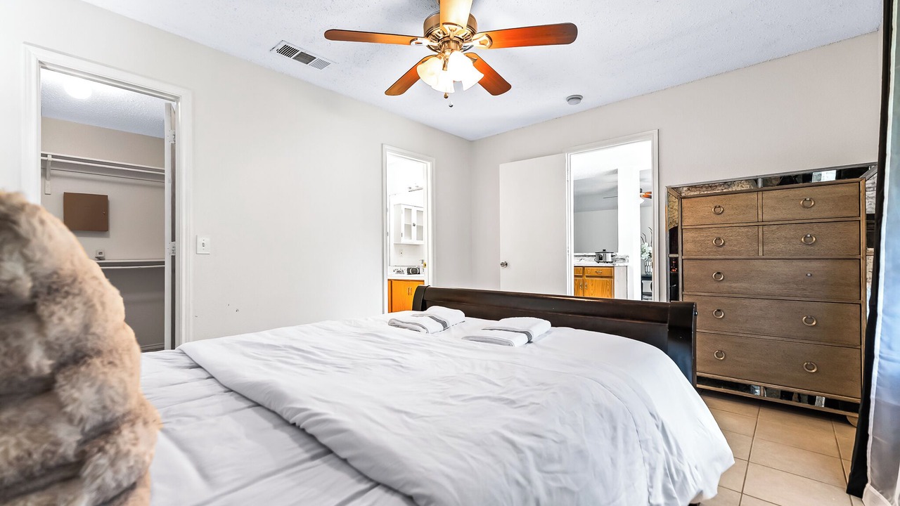 Photo of Bedroom in Buckner Terrace - Everglade Park