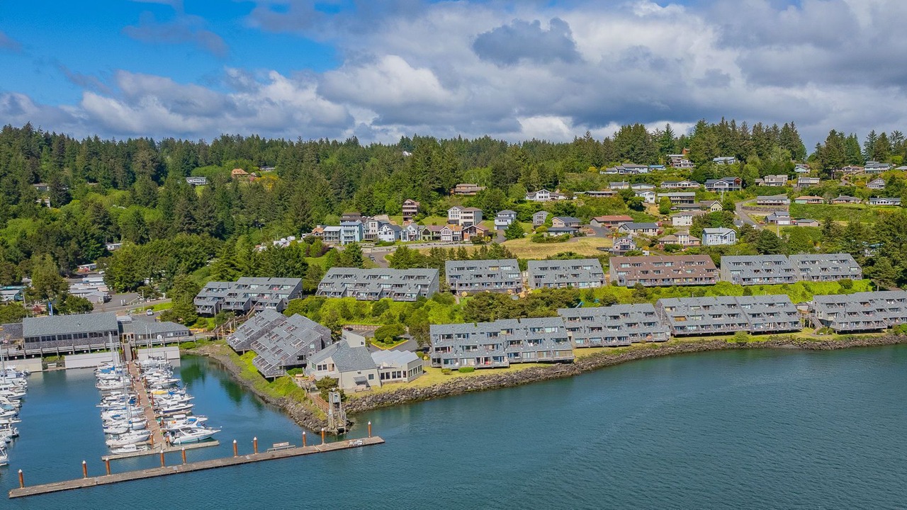 Photo of Others in Historic Bayfront