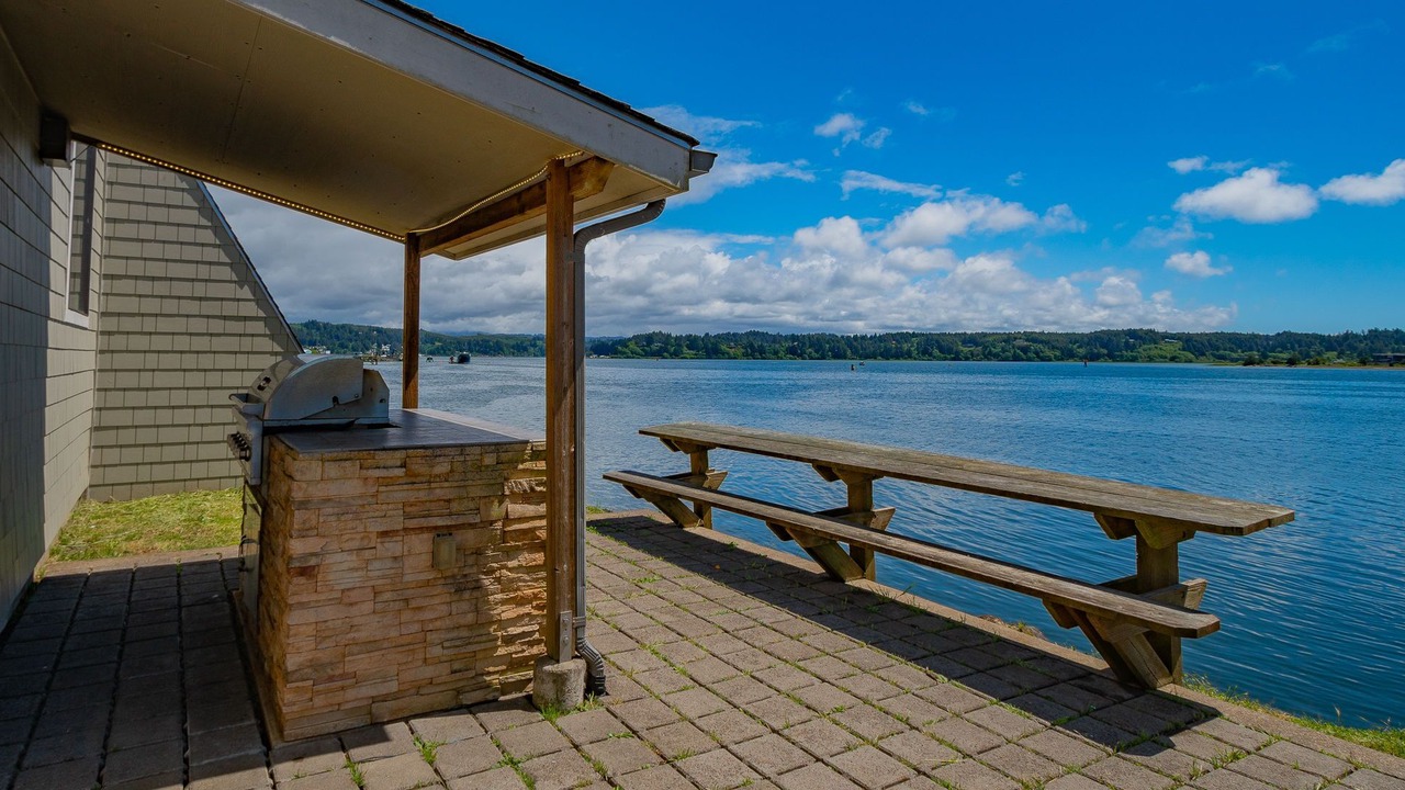 Photo of Outdoor in Newport