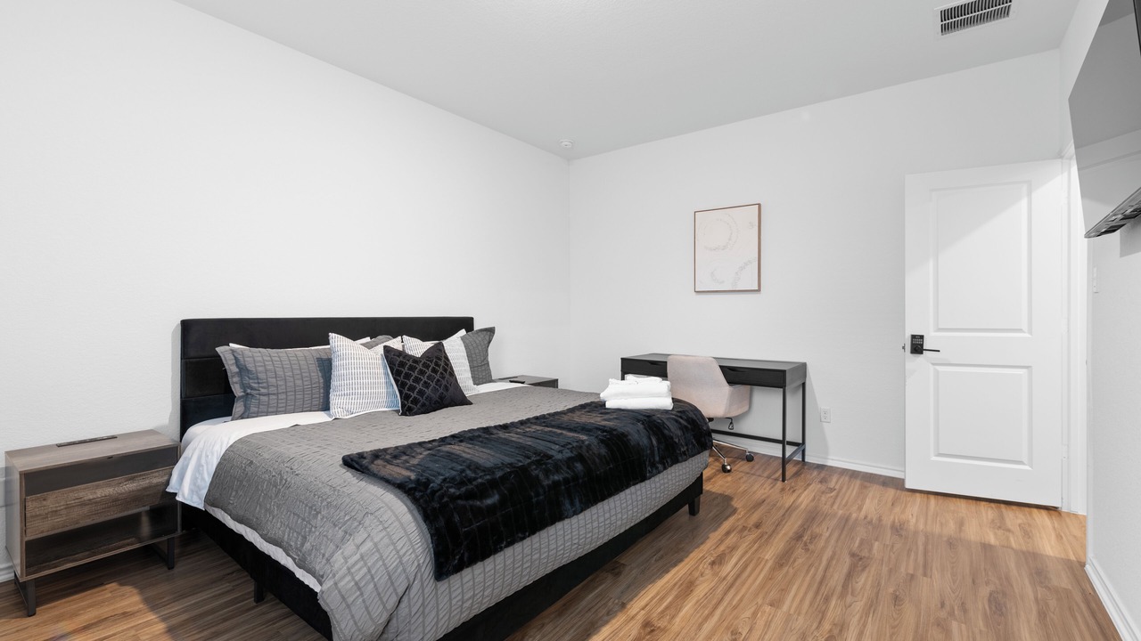 Photo of Bedroom in Bastrop