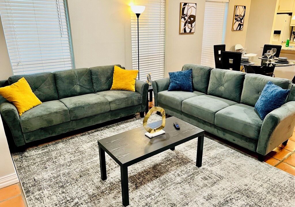 Photo of Livingroom in Panther Creek