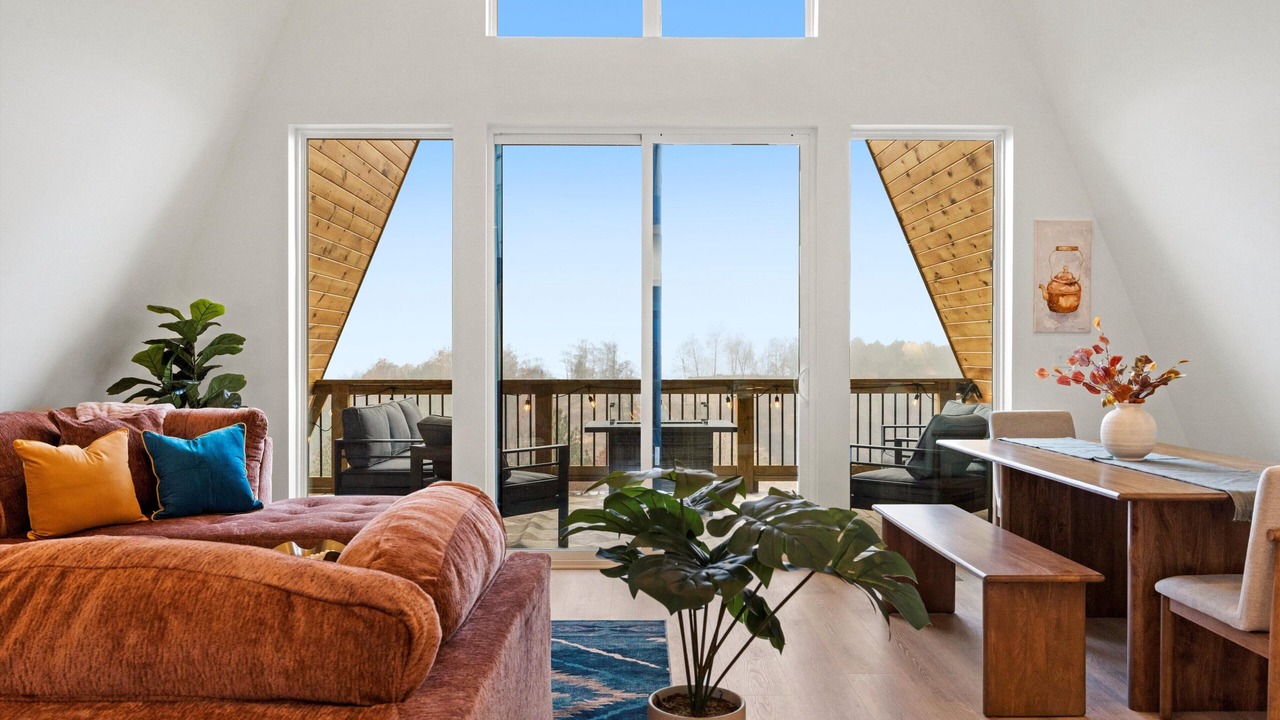 Photo of Livingroom in Chattanooga Valley