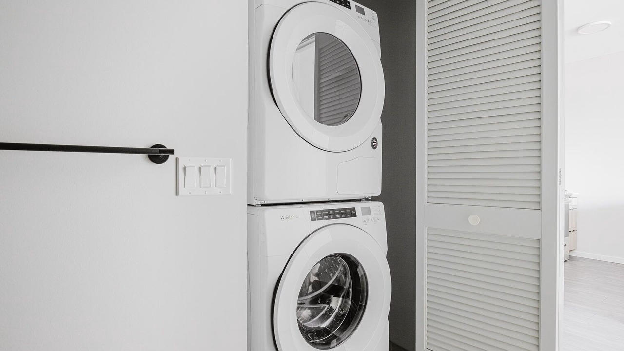 Photo of Others in East Hyde Park