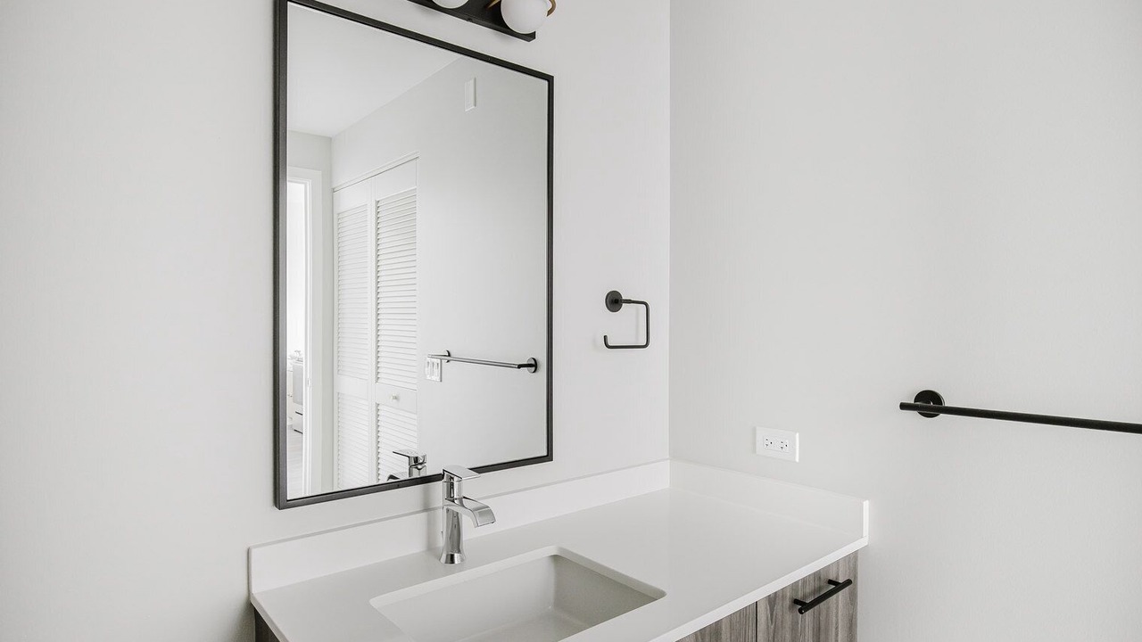 Photo of Bathroom in East Hyde Park