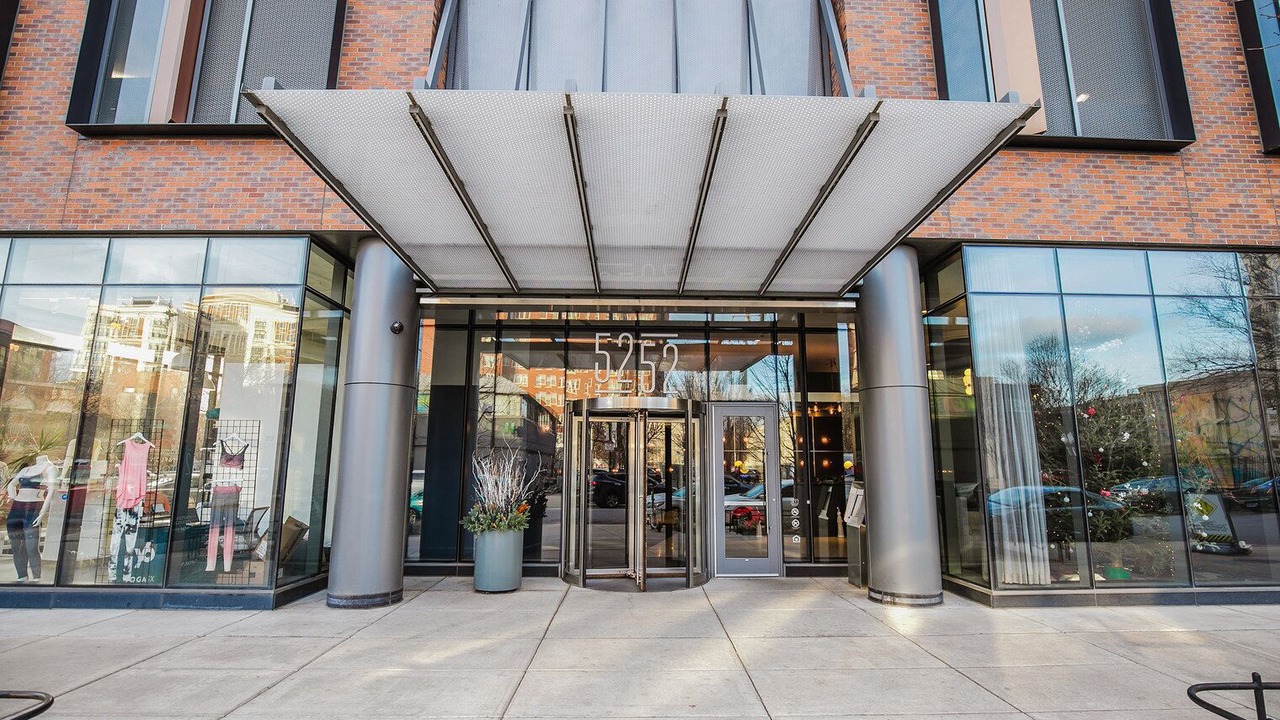 Photo of Outdoor in East Hyde Park