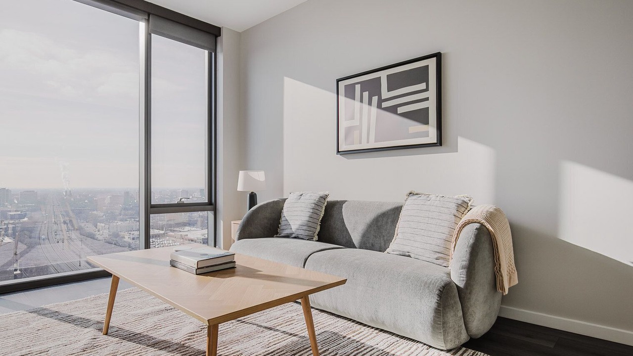 Photo of Livingroom in East Hyde Park