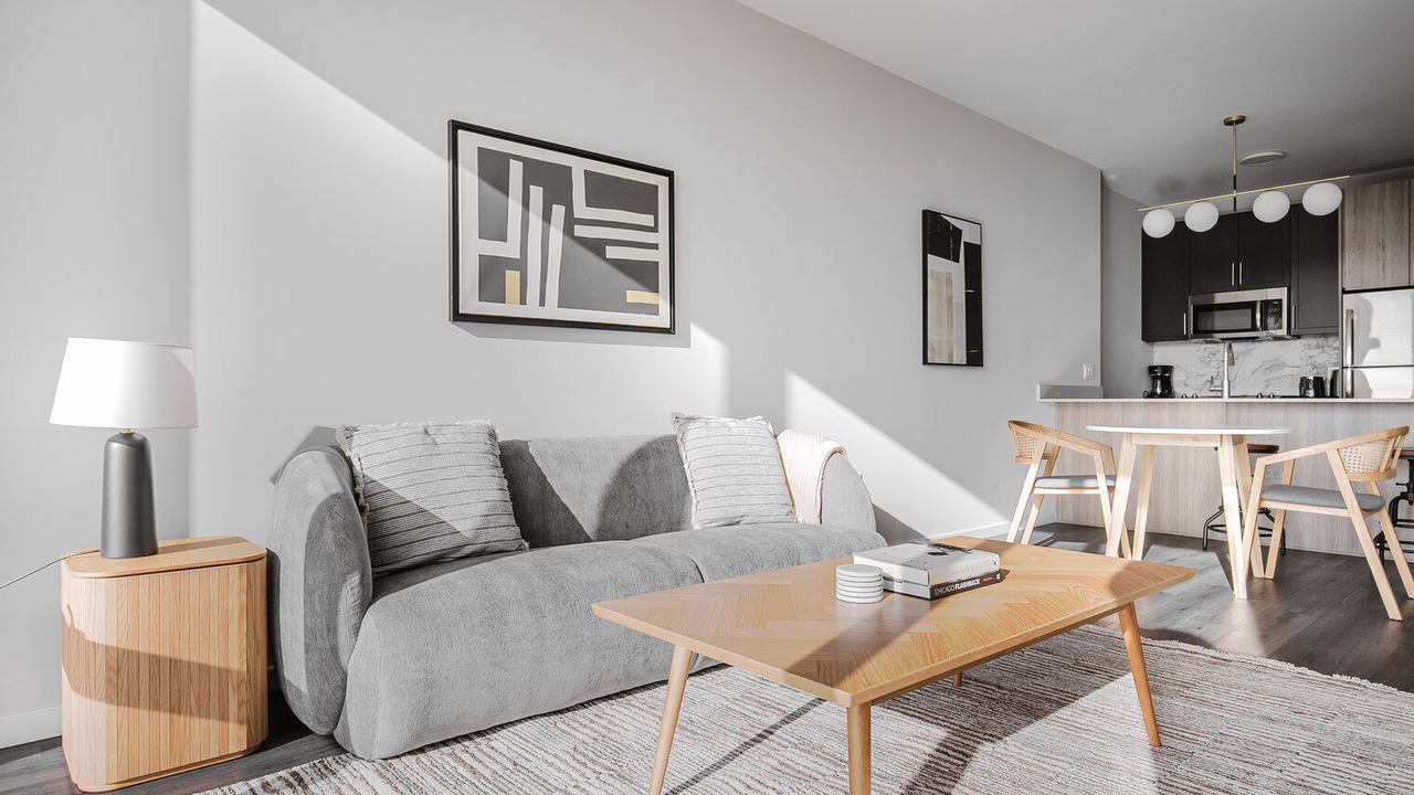 Photo of Livingroom in East Hyde Park