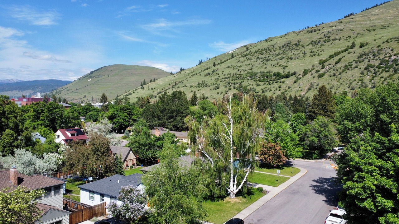 Photo of Others in University District