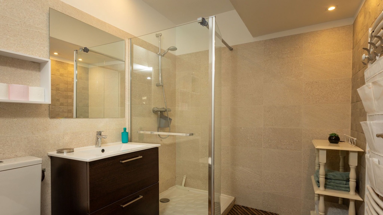 Photo of Bathroom in Mont-Dol