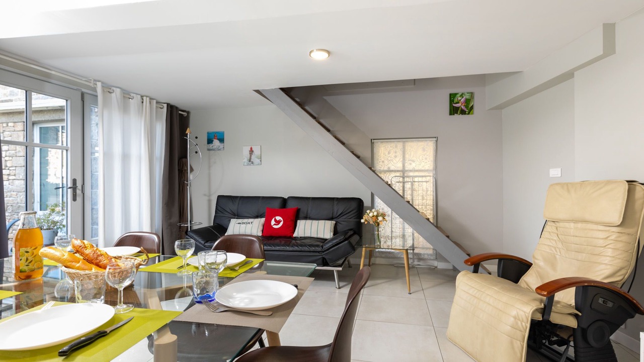 Photo of Bedroom in Mont-Dol