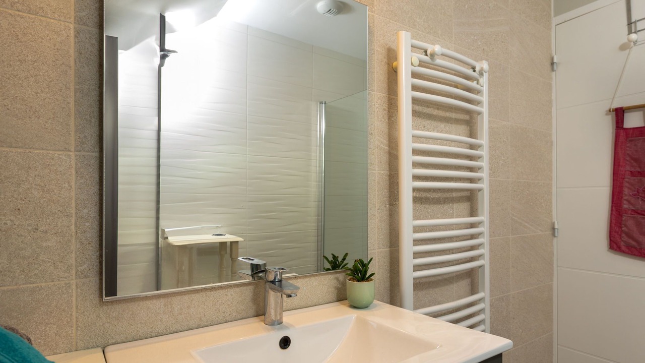 Photo of Bathroom in Mont-Dol