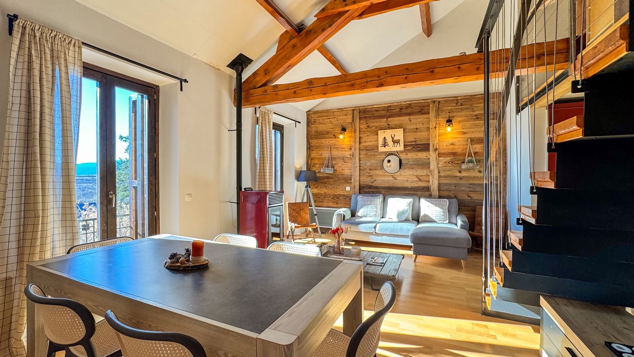 Photo of Livingroom in Enveitg