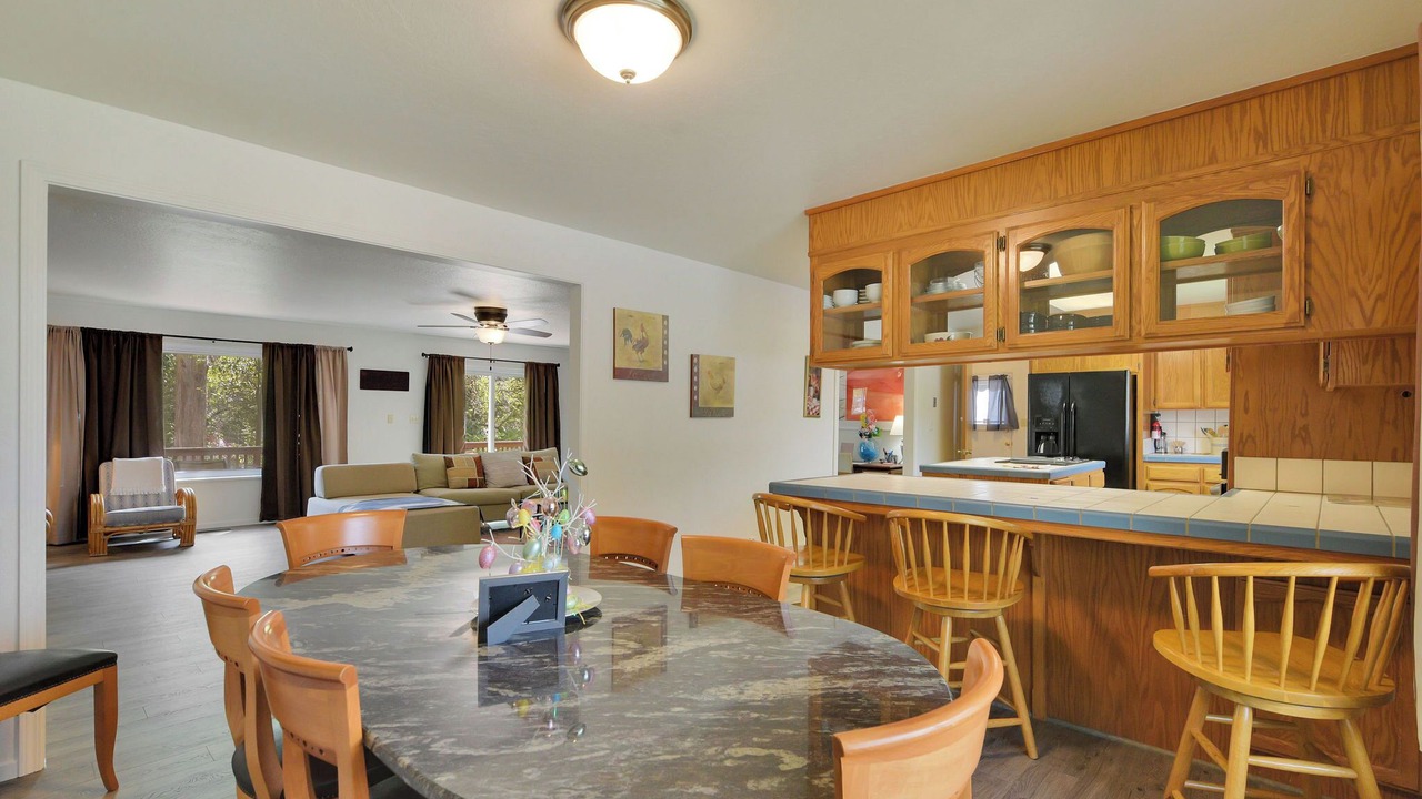 Photo of Others in Murphys