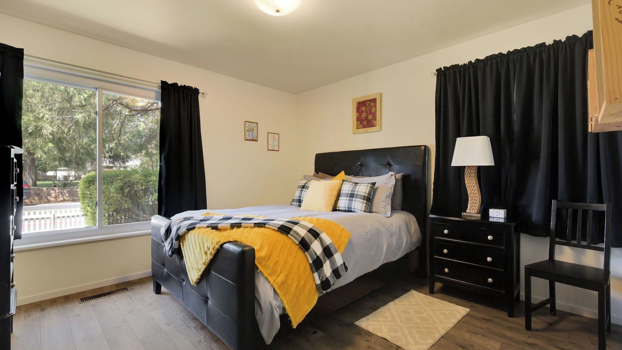 Photo of Bedroom in Murphys