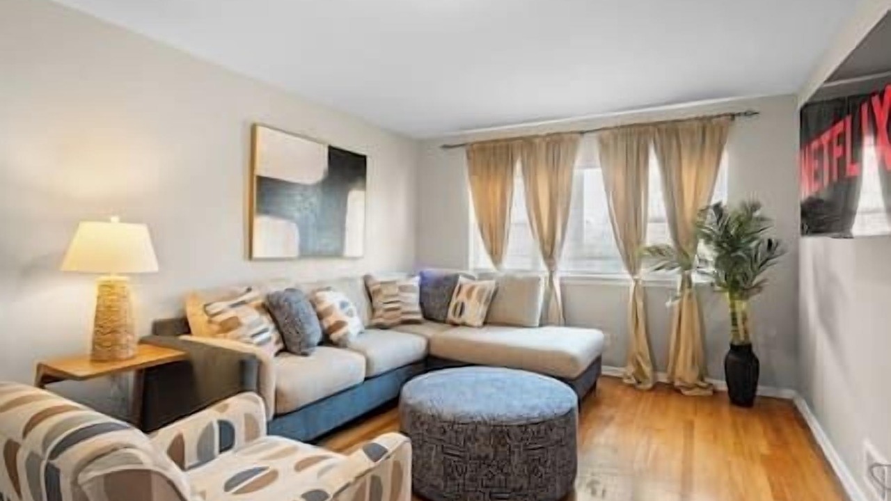 Photo of Livingroom in North Side