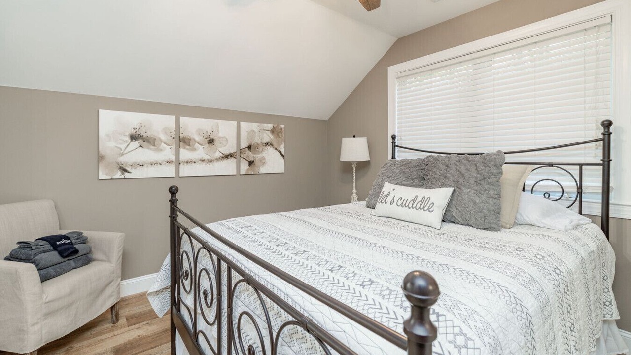 Photo of Bedroom in Macon