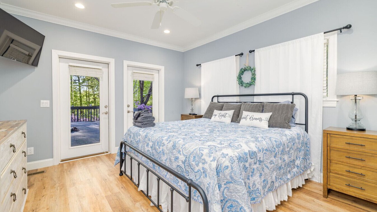 Photo of Bedroom in Macon