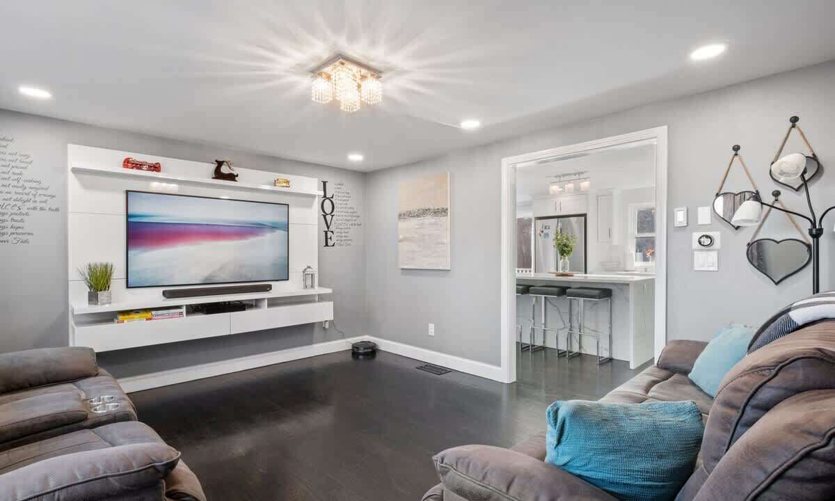 Photo of Livingroom in Northborough