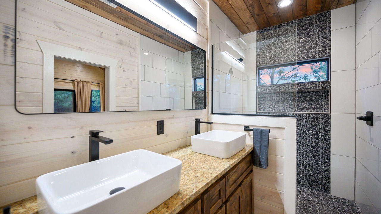 Photo of Bathroom in Pickens
