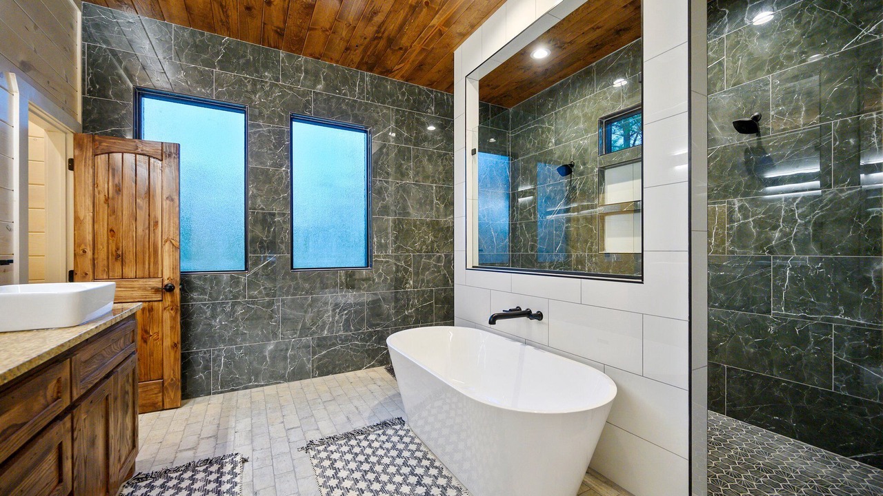Photo of Bathroom in Pickens