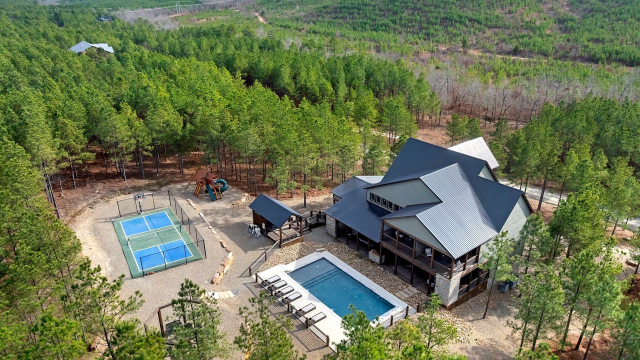 Photo of Outdoor in Pickens