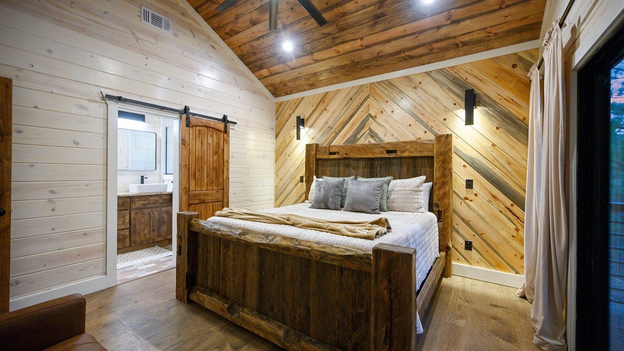 Photo of Bedroom in Pickens