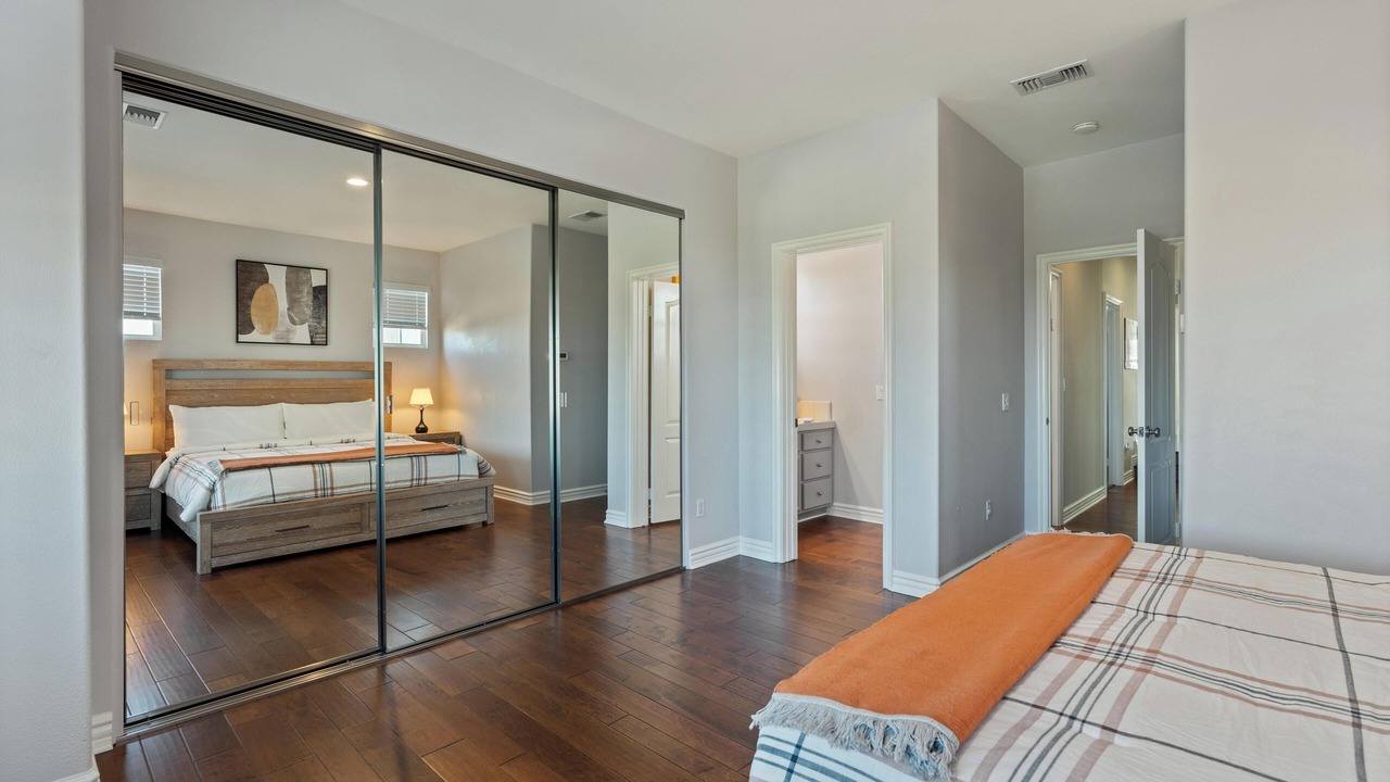 Photo of Bedroom in Harbor