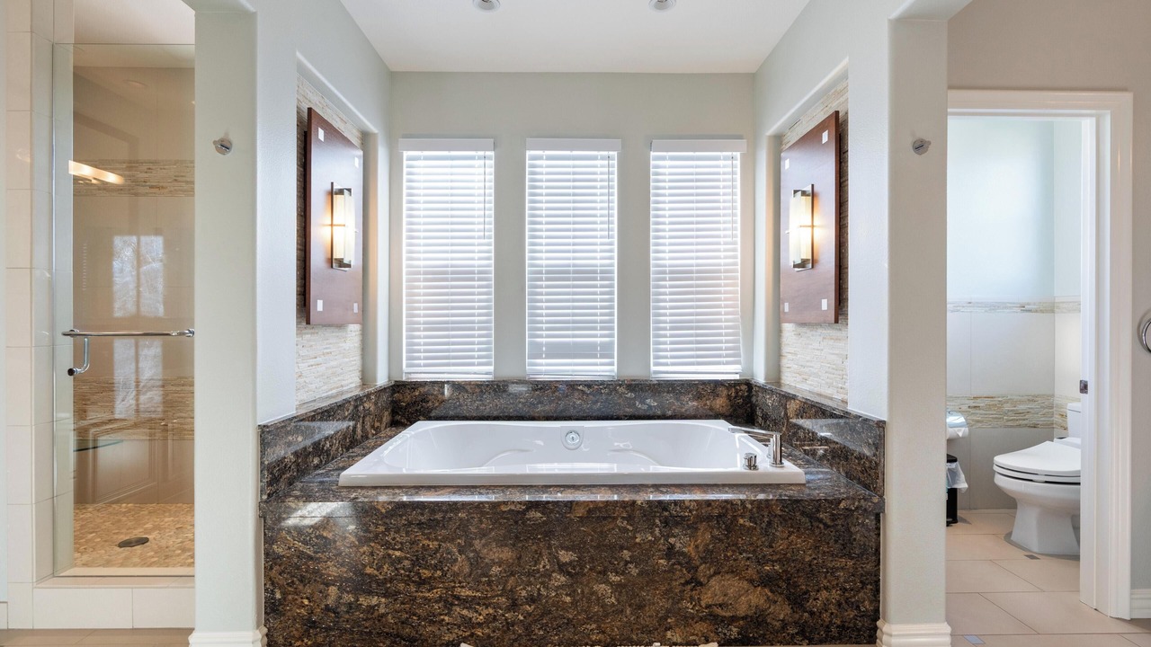 Photo of Bathroom in Harbor
