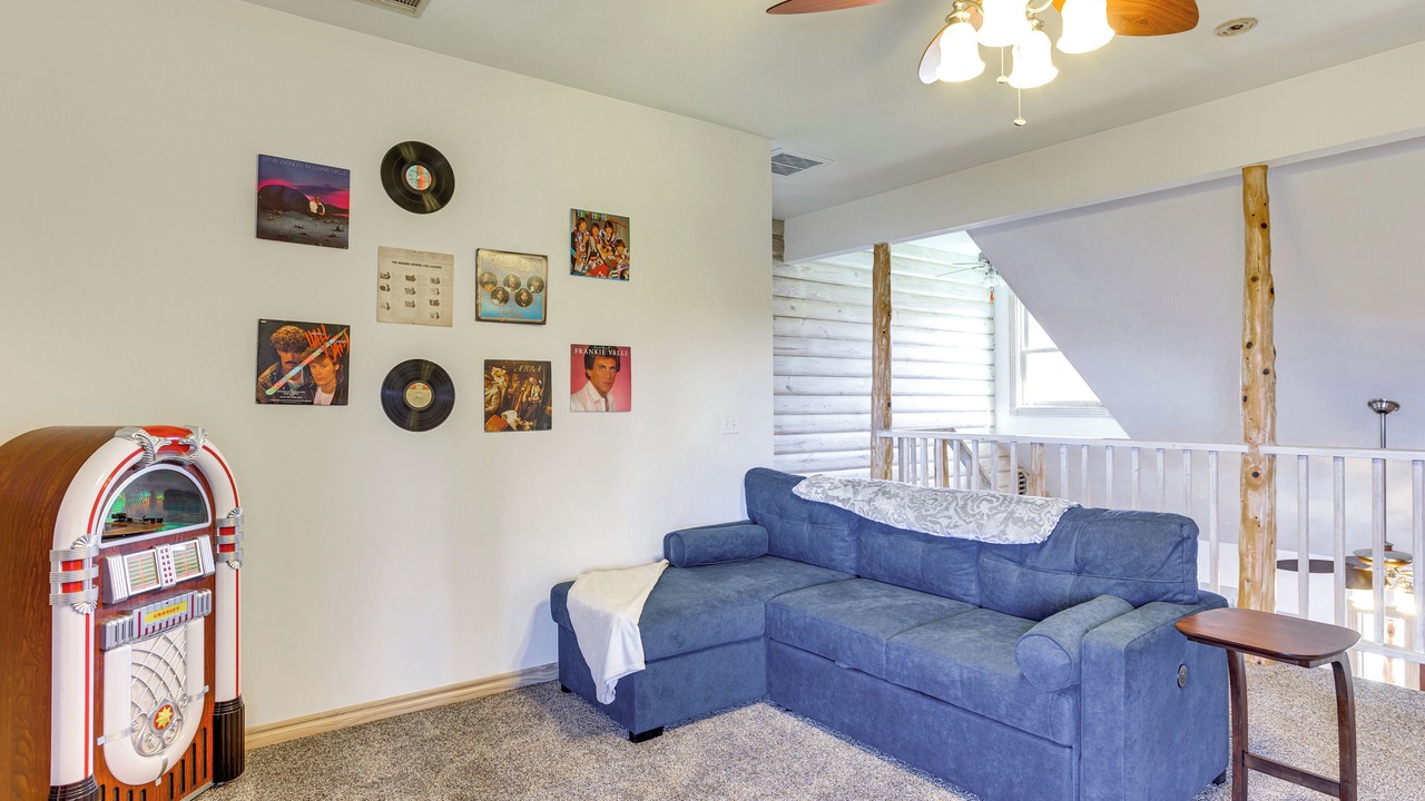 Photo of Livingroom in Medicine Park