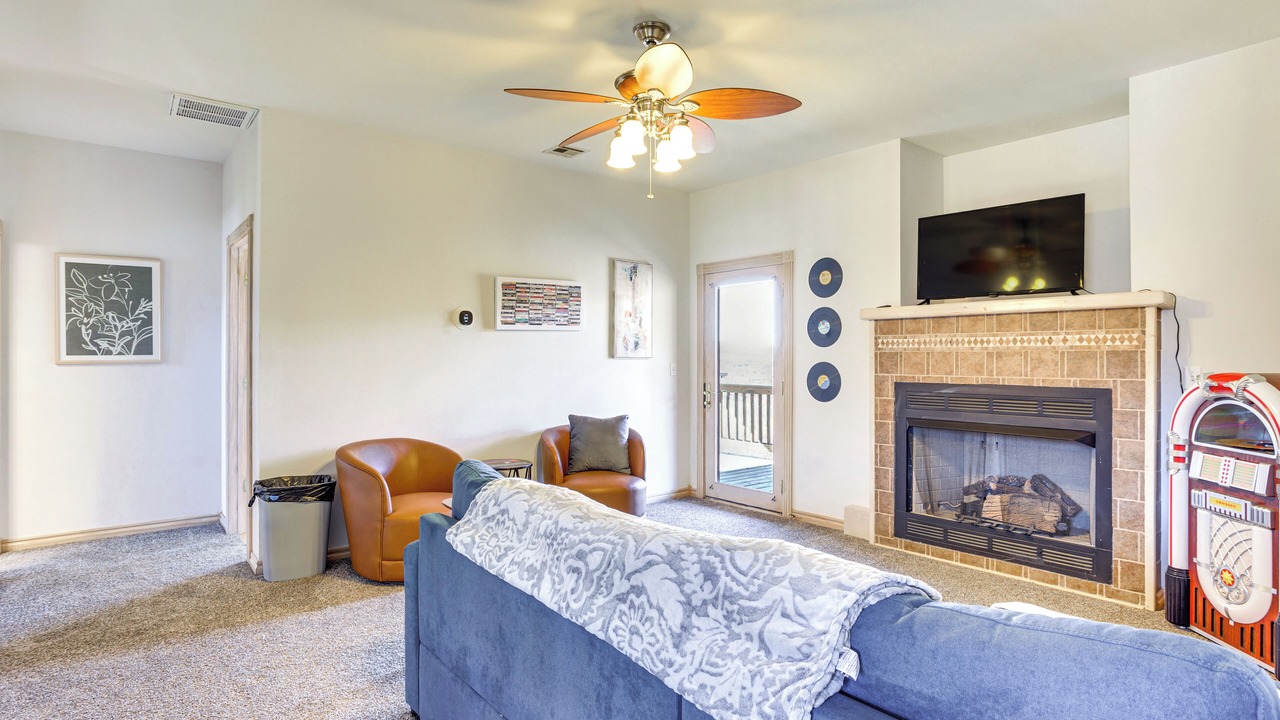 Photo of Livingroom in Medicine Park